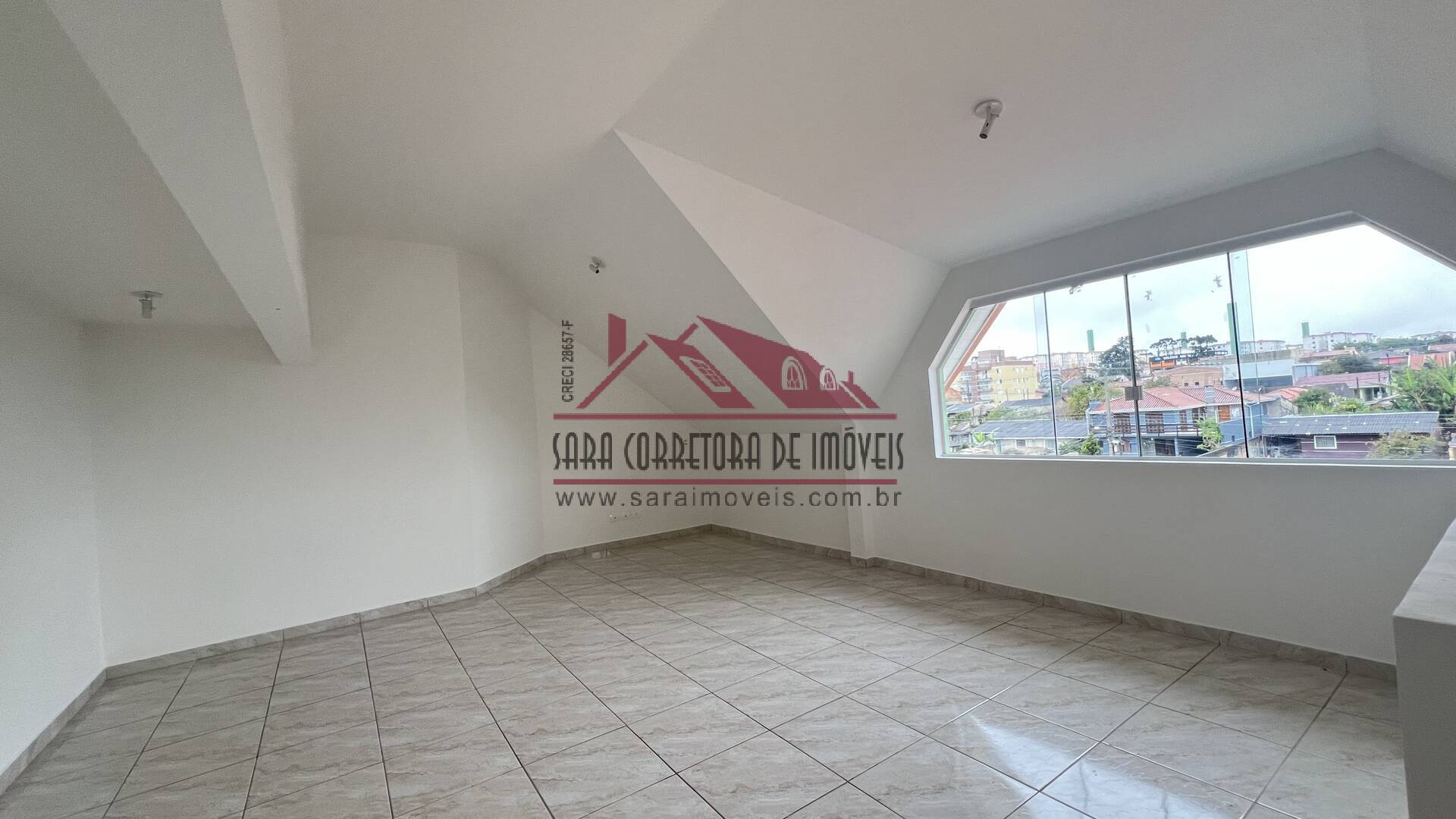 Apartamento à venda com 3 quartos, 85m² - Foto 2